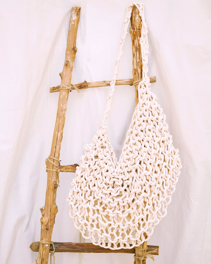 OVERSIZED KNIT BAG